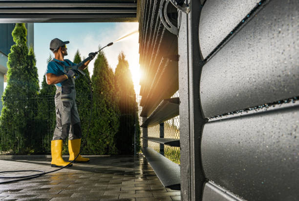 Best Eco-Friendly Pressure Washing in Center Point, IA